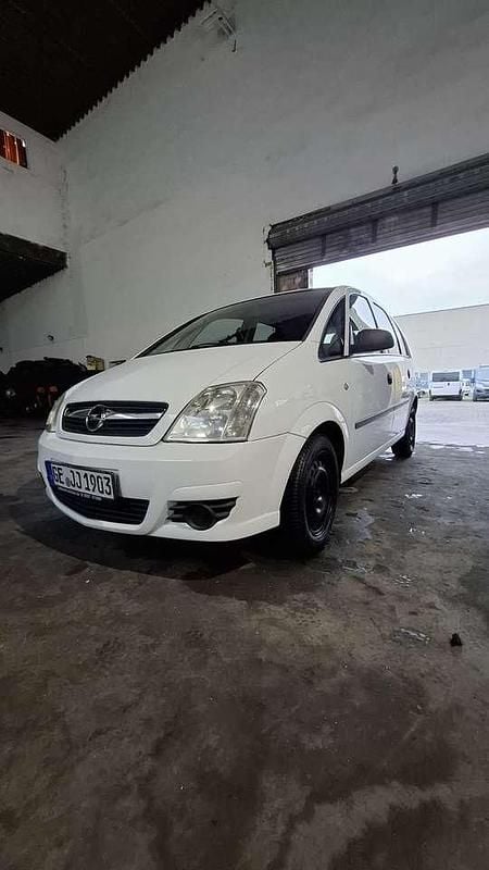 Gebraucht Opel Meriva Basis 90 PS (66 kW) 2009 Weiß Van / Kleinbus