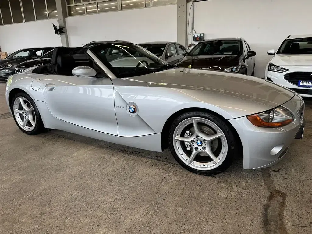 Gebraucht BMW Z4 Sport Line 231 PS (169 kW) 2003 Silber Cabrio
