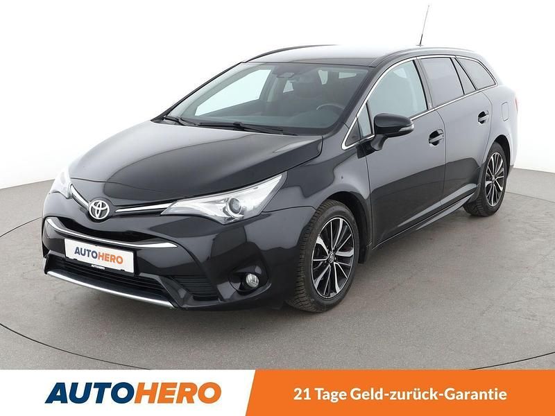 Schwarz Gebraucht 2018 Toyota Avensis Team Kombi | 17.790 € (Fairer Preis) - Bild 1/3