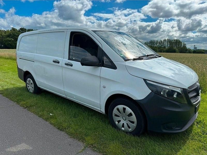 Gebraucht Mercedes Vito 114 PS (83 kW) 2016 Weiß Van