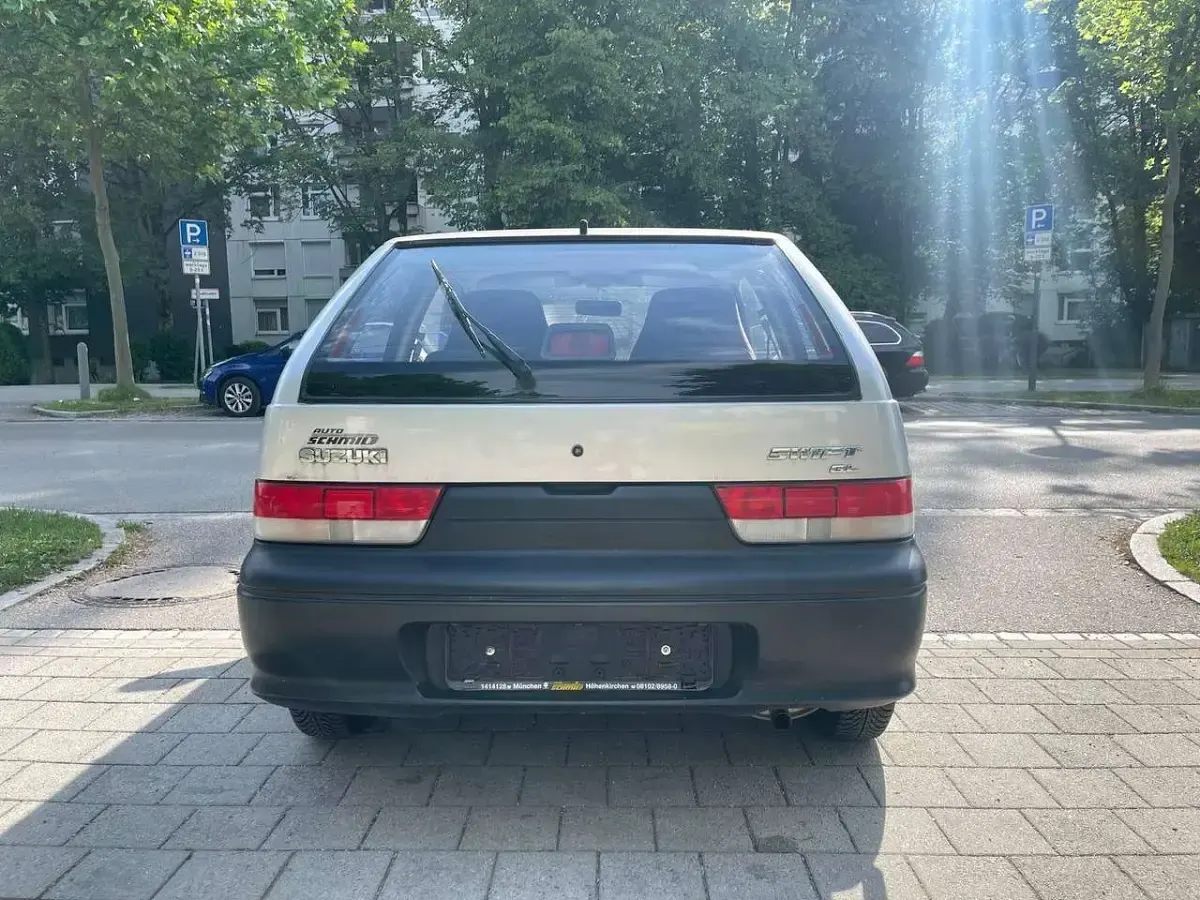 Gebraucht Suzuki Swift GL 53 PS (38 kW) 2003 Grau Kleinwagen