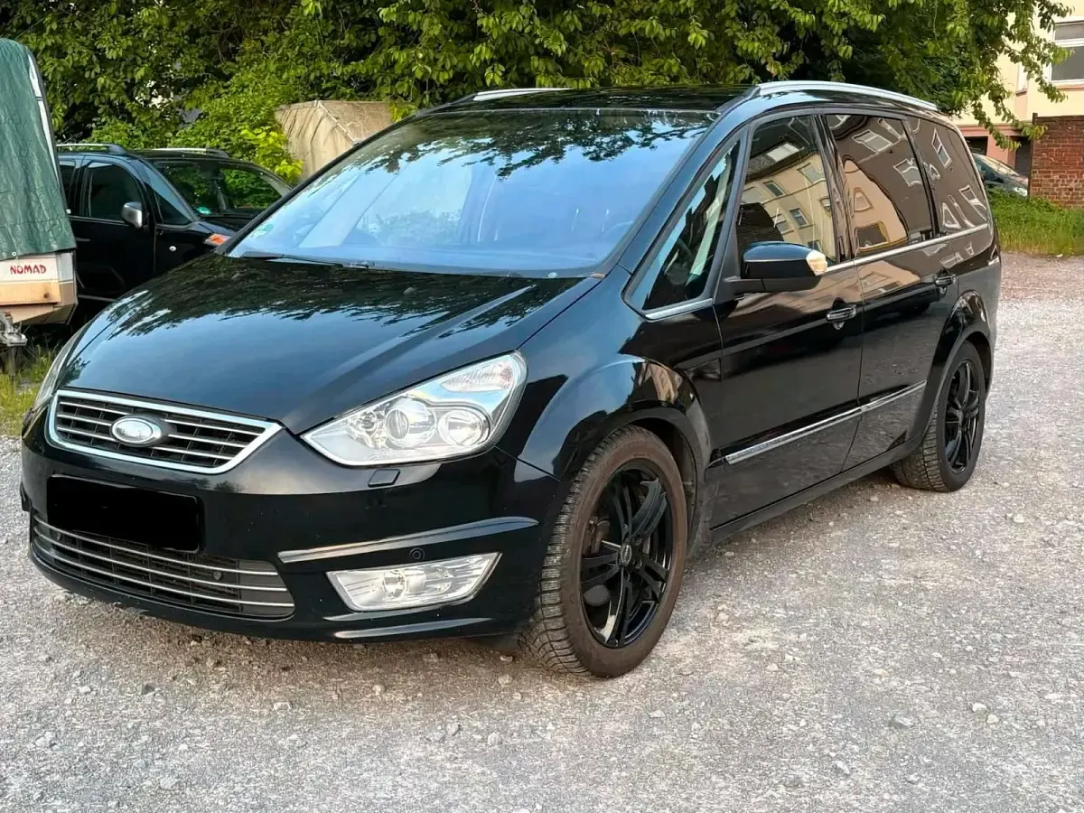 Gebraucht Ford Galaxy Titanium 200 PS (147 kW) 2011 Schwarz Van / Kleinbus