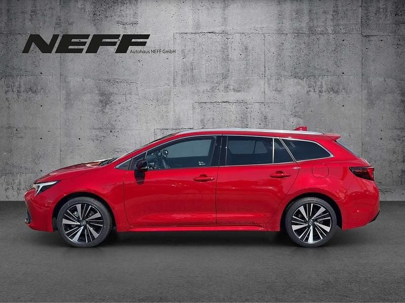 Neu Toyota Corolla 178 PS (130 kW) 2026 Karminarot metallic Kombi