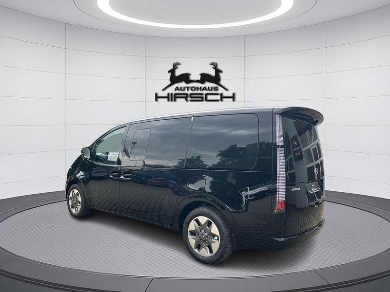 Neu Hyundai Staria Prime 224 PS (164 kW) 2025 Schwarz Van / Kleinbus