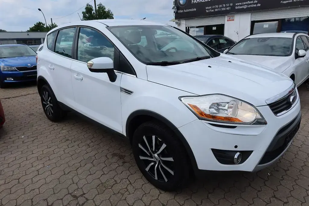 Gebraucht Ford Kuga Champions Edition 140 PS (102 kW) 2012 Weiß SUV