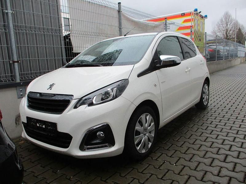 Gebraucht Peugeot 108 Style 72 PS (52 kW) 2019 Weiß Limousine