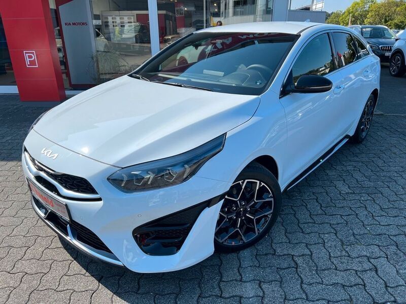 Gebraucht Kia ProCeed GT-Line 140 PS (102 kW) 2024 Carraraweiß Kleinwagen