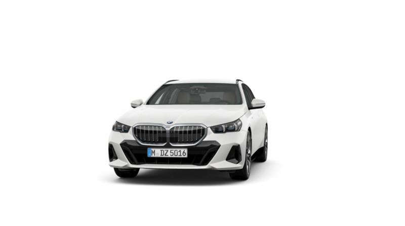 Gebraucht 2024 BMW 540 Comfort Edition Kombi | 64.940 € - Bild 1/4