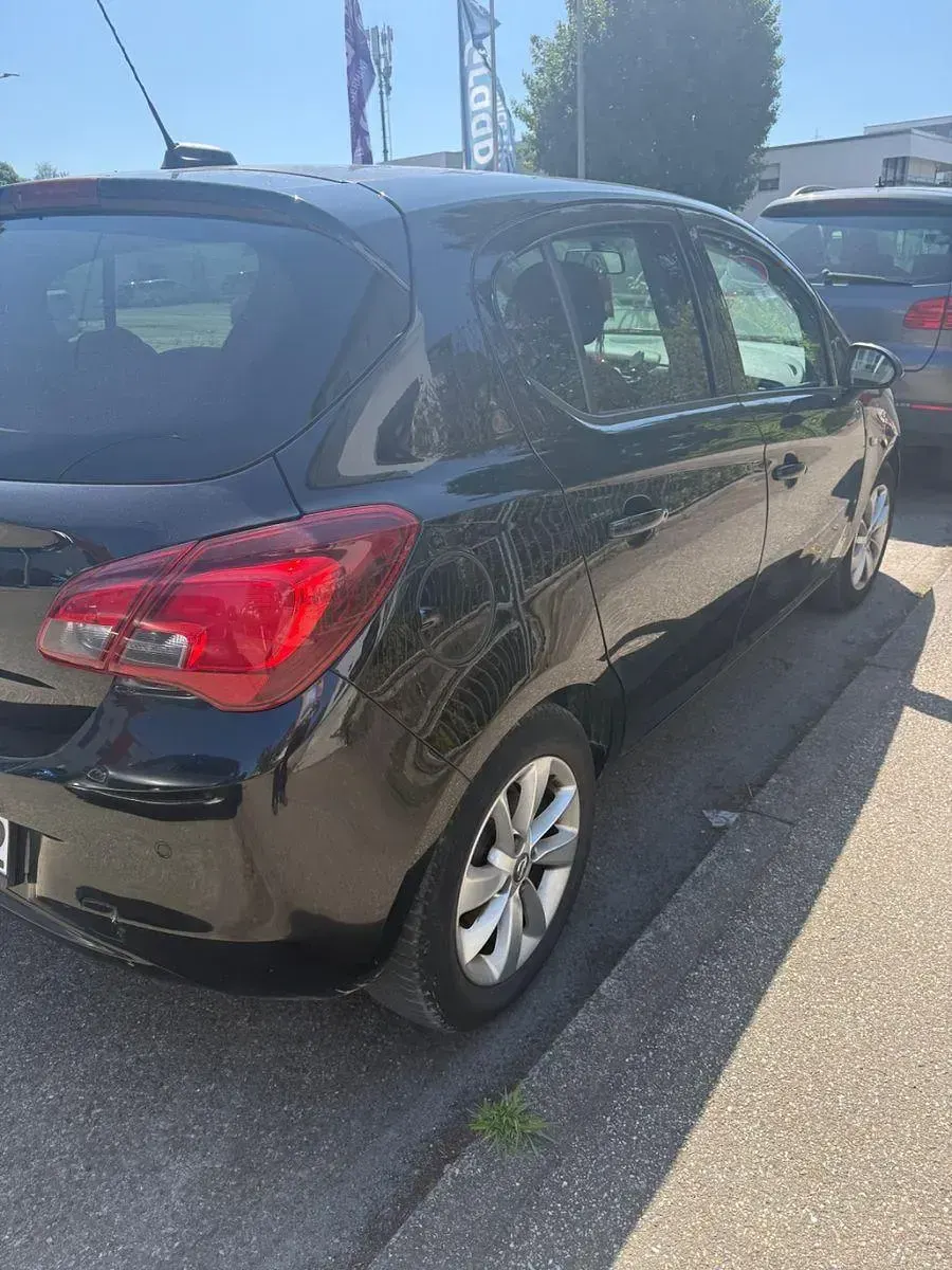 Gebraucht Opel Corsa 90 PS (66 kW) 2018 Schwarz Kleinwagen