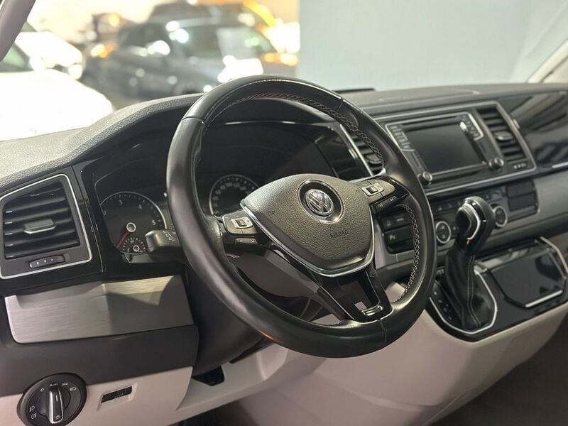 Gebraucht VW T6 Edition 204 PS (150 kW) 2018 Weiß Van