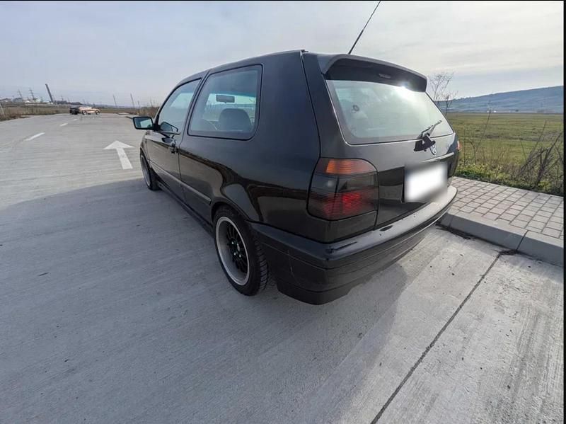 Second-hand VW Golf 101 CP (74 kW) 1997 Negru Coupe