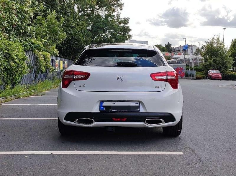 Gebraucht DS Automobiles DS5 150 PS (110 kW) 2015 Weiß Kleinwagen