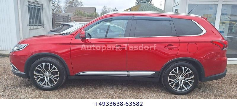 Gebraucht Mitsubishi Outlander Top 150 PS (110 kW) 2016 Rot SUV