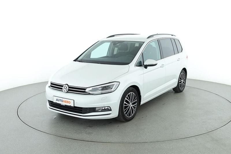 Weiß Gebraucht 2017 VW Touran Highline Van / Kleinbus | 20.200 € (Fairer Preis) - Bild 1/3