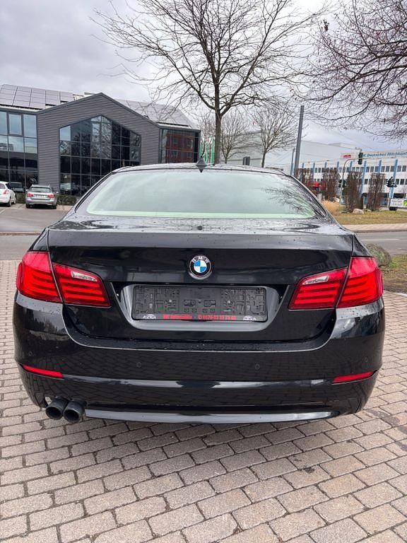 Gebraucht BMW 520 184 PS (135 kW) 2011 Schwarz Limousine
