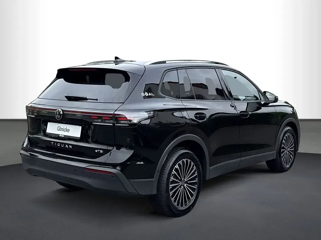 Gebraucht VW Tiguan Goal 150 PS (110 kW) 2025 Grenadillschwarz metallic SUV