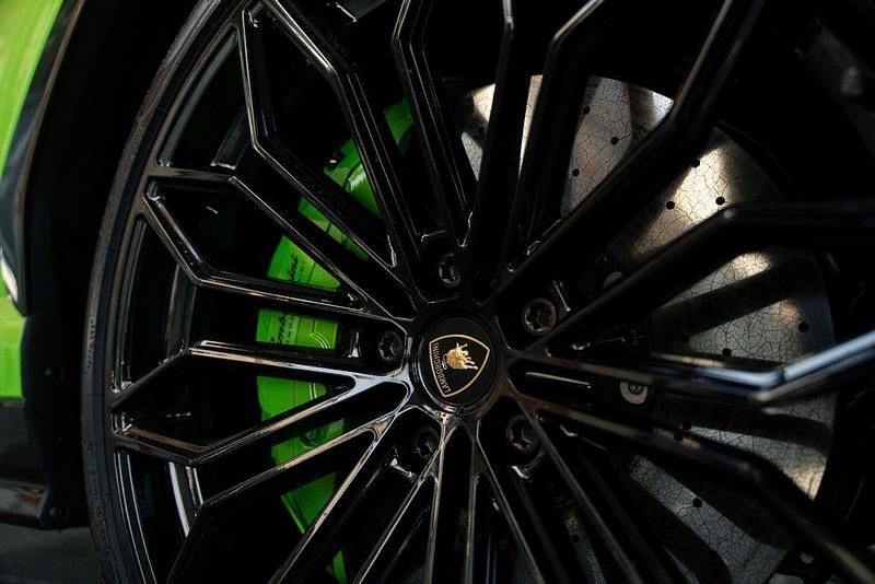 Gebraucht Lamborghini Urus 799 PS (587 kW) 2025 Grün SUV