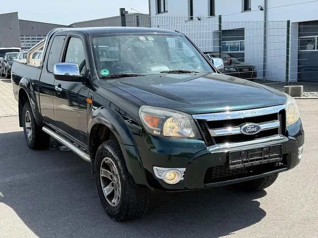 Usata Ford Ranger 143 CV (105 kW) 2011 Verde Pick-up