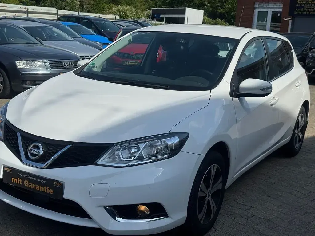 Gebraucht Nissan Pulsar Acenta 116 PS (85 kW) 2015 Weiß Kleinwagen