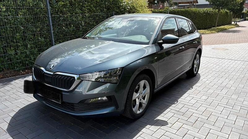 Grau Gebraucht 2020 Skoda Fabia Drive Kombi | 15.000 € (Guter Preis) - Bild 1/4