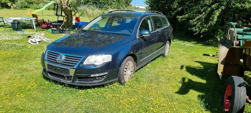 Grau Gebraucht 2006 VW Passat Kombi | 1.300 € (Superpreis) - Bild 1/4