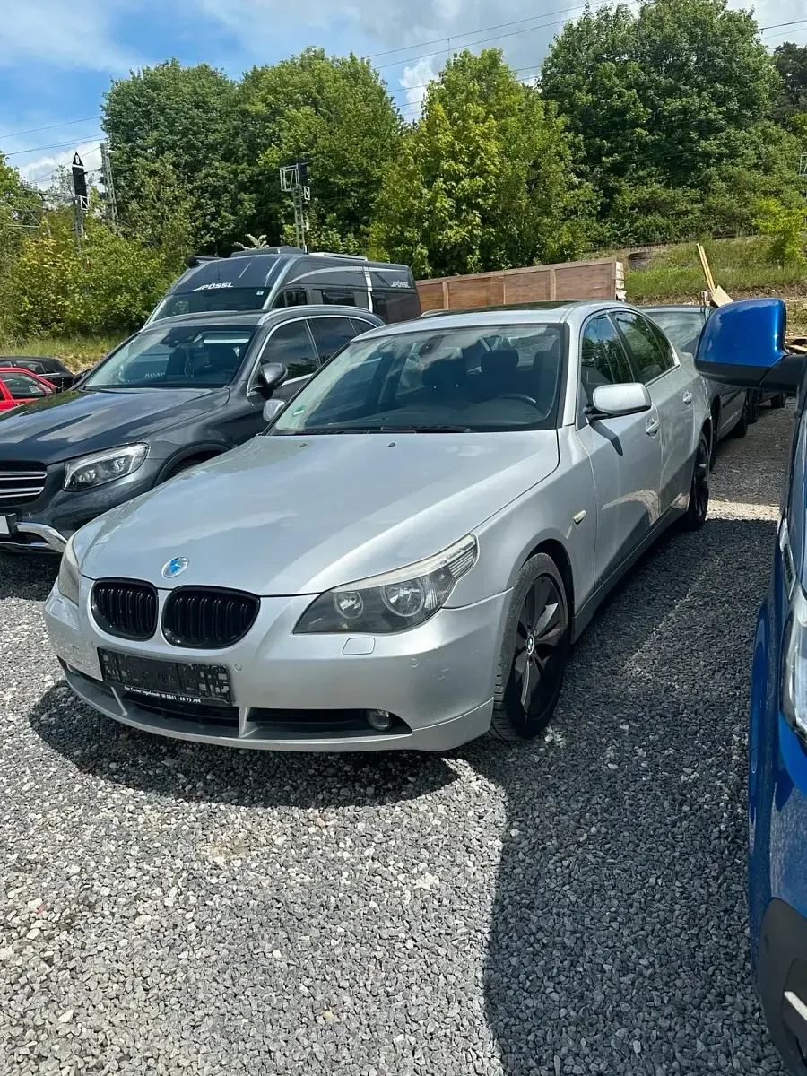 Gebraucht BMW 520 170 PS (125 kW) 2004 Silber Limousine