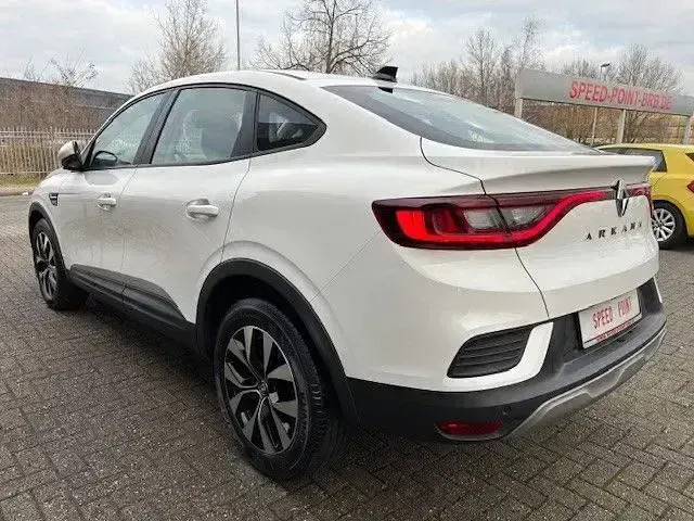Gebraucht Renault Arkana Equilibre 140 PS (102 kW) 2023 Weiss SUV