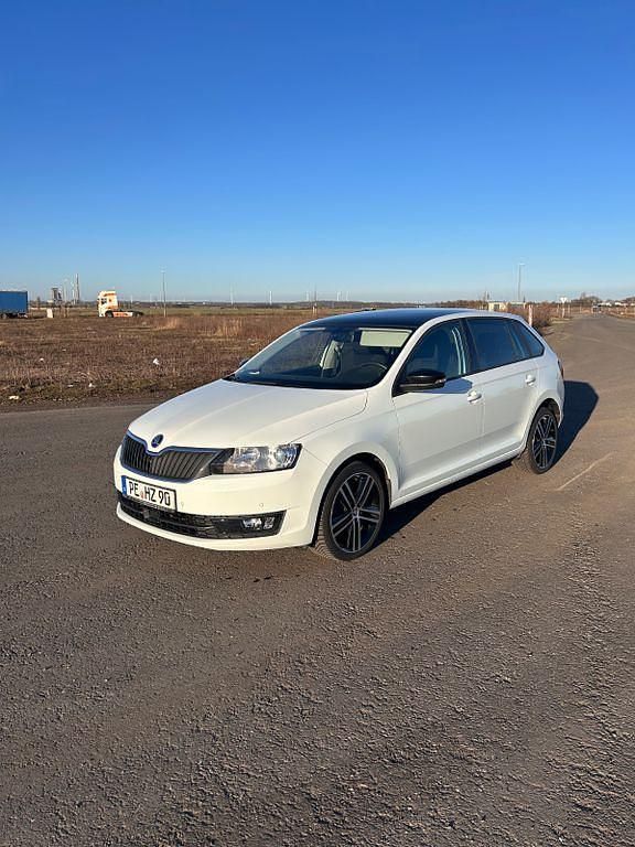 Gebraucht Skoda Rapid Style 116 PS (85 kW) 2015 Weiß Kleinwagen