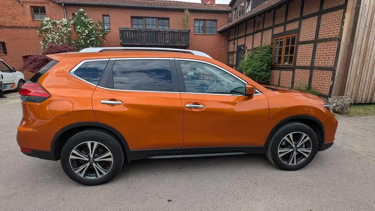 Gebraucht Nissan X-Trail N-Connecta 150 PS (110 kW) 2020 Orange SUV