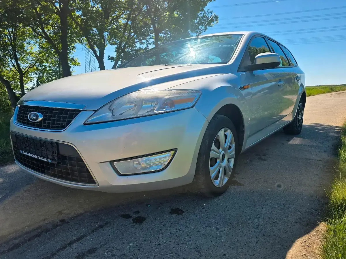 Gebraucht Ford Mondeo 140 PS (102 kW) 2009 Silber Kombi