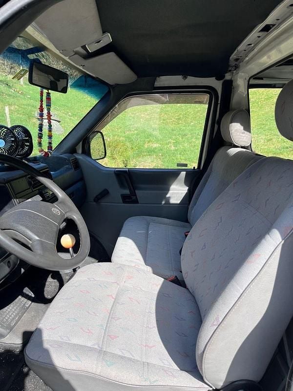 Gebraucht VW T4 78 PS (57 kW) 1993 Schwarz Van