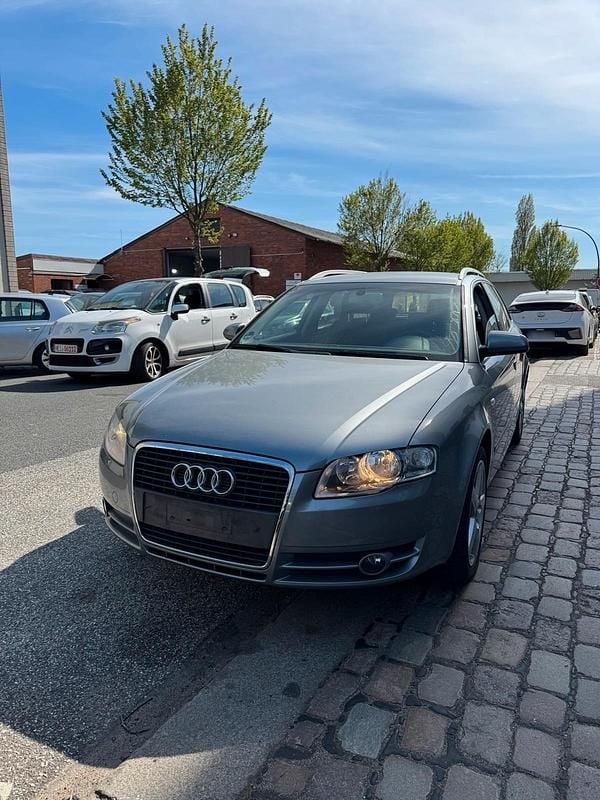 Second-hand Audi A4 131 CP (96 kW) 2006 Argintiu Break