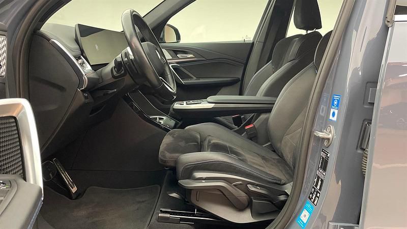 Gebraucht BMW X1 Efficient Dynamics 204 PS (150 kW) 2023 Bmw individual storm gray metal SUV