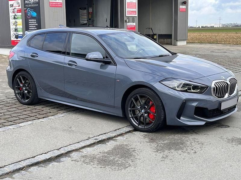 Gebraucht BMW 128 Performance 265 PS (194 kW) 2025 Grau Limousine