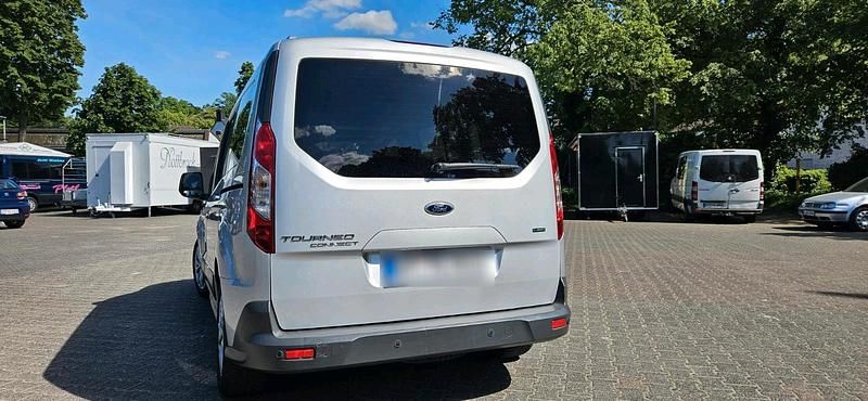 Gebraucht Ford Tourneo 150 PS (110 kW) 2015 Grau Kombi
