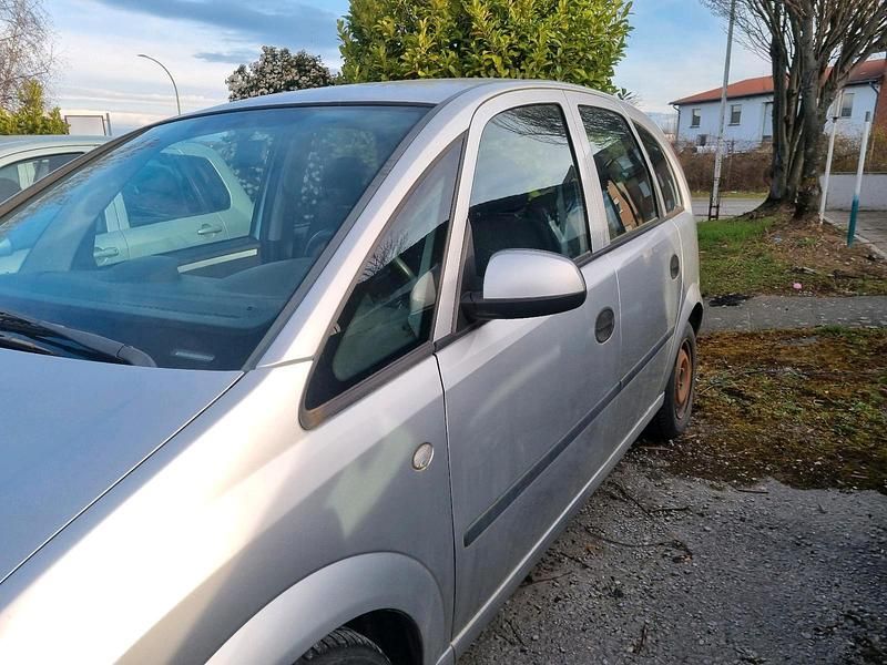 Gebraucht Opel Meriva 87 PS (63 kW) 2004 Silber Van / Kleinbus