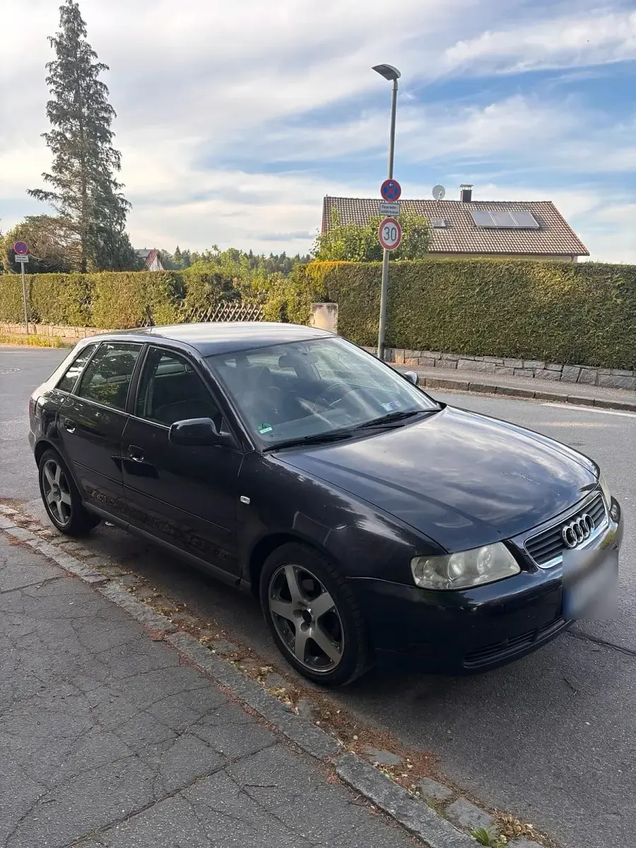 Używany Audi A3 125 KM (91 kW) 2002 Czarny Hatchback