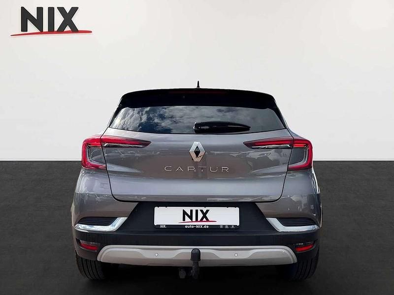 Gebraucht Renault Captur Techno 91 PS (66 kW) 2023 Cardamon green SUV
