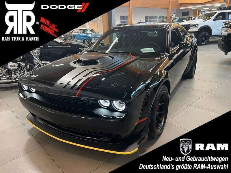 Pitch black Gebraucht 2023 Dodge Challenger Coupé | 85.900 € - Bild 1/4