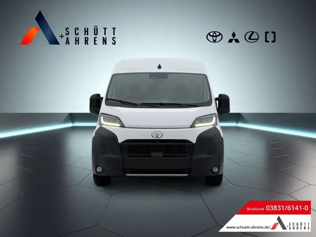 Neu Toyota Proace 181 PS (133 kW) 2026 Weiß Van / Kleinbus