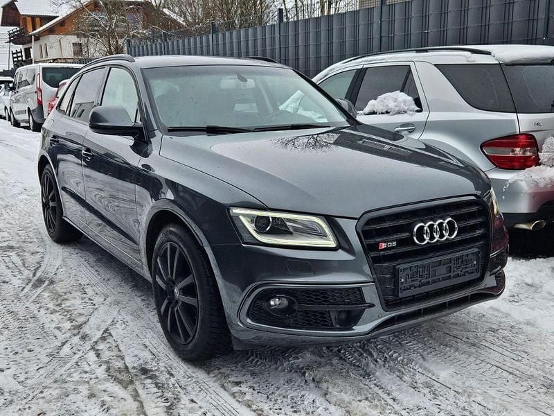 Grau Gebraucht 2016 Audi SQ5 Competition SUV | 19.950 € (Guter Preis) - Bild 1/4