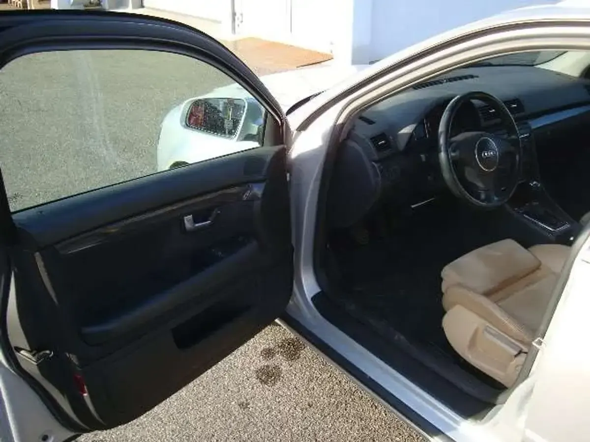 Gebraucht Audi A4 131 PS (96 kW) 2004 Silber Kombi