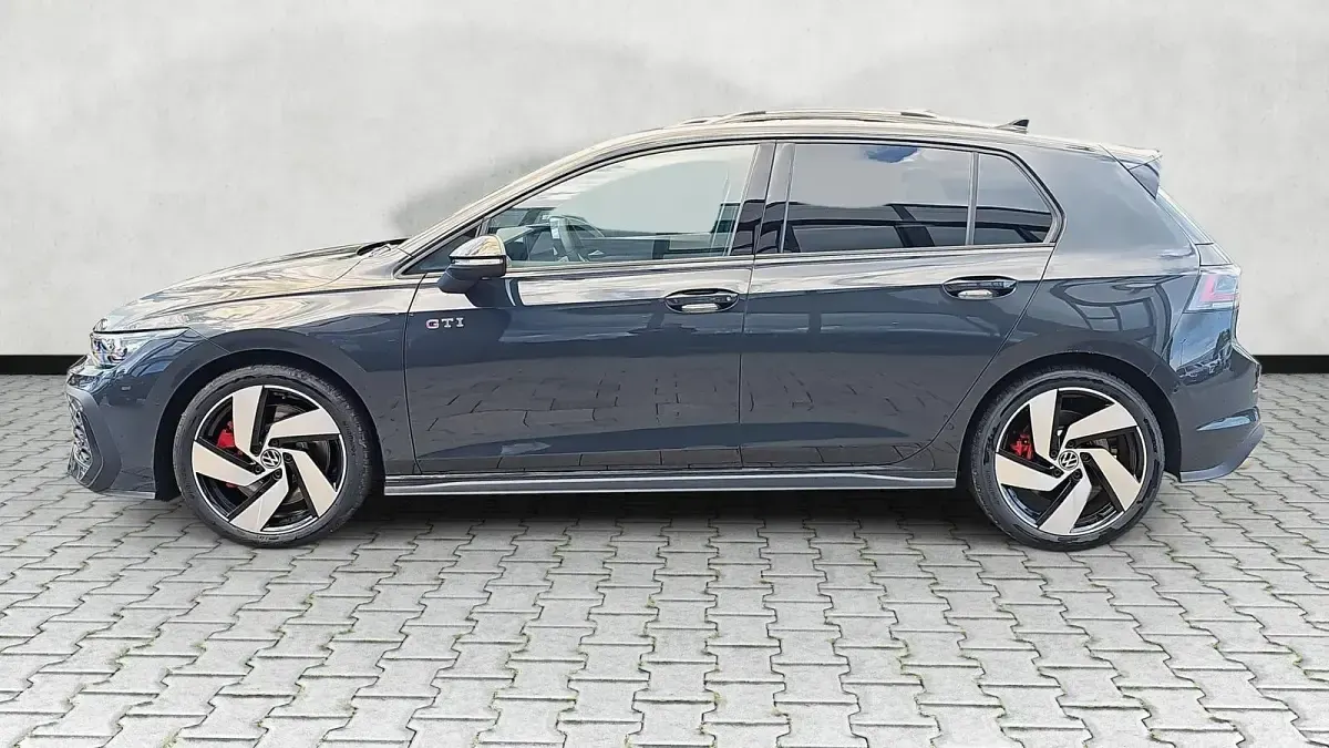Neu VW Golf VIII GTI 265 PS (194 kW) 2026 Uranograu Limousine