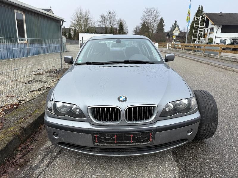 Gebraucht BMW 316 116 PS (85 kW) 2004 Silber Limousine