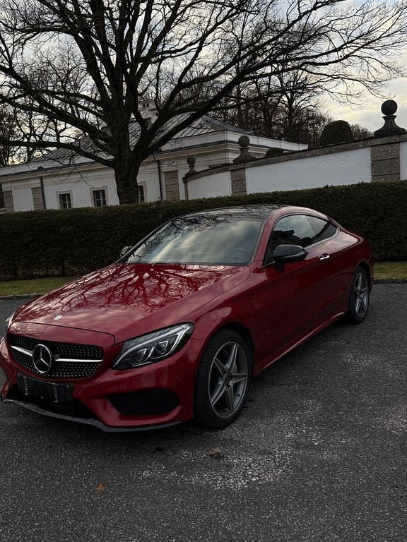 Second-hand Mercedes C400 333 CP (244 kW) 2017 Roșu Coupe