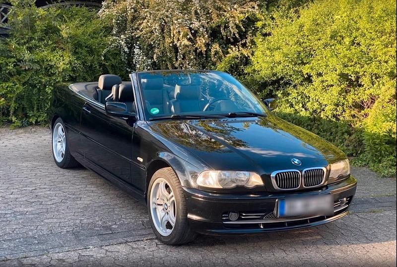 Gebraucht BMW 330 Cabriolet 231 PS (169 kW) 2001 Schwarz Cabrio