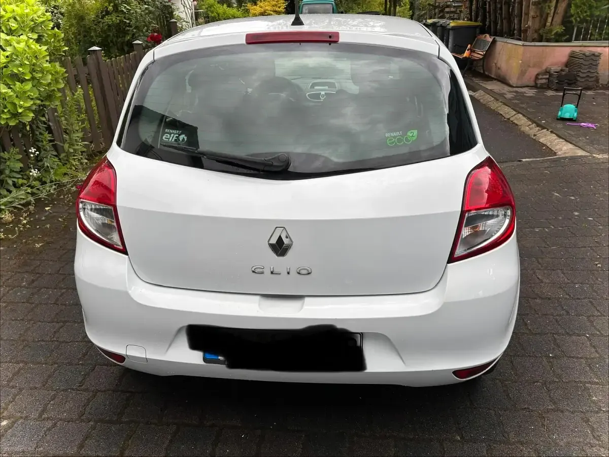 Gebraucht Renault Clio 75 PS (55 kW) 2011 Weiß Kleinwagen