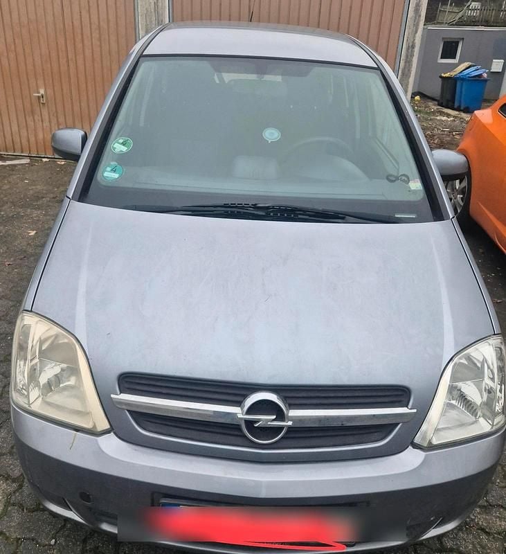 Silber Gebraucht 2004 Opel Adam Kleinwagen | 2.999 € - Bild 1/4