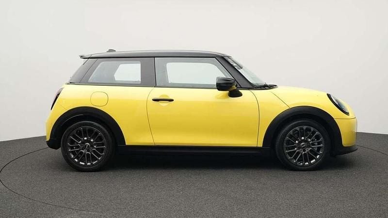 Gebraucht Mini Cooper S Classic 204 PS (150 kW) 2024 Gelb Kleinwagen