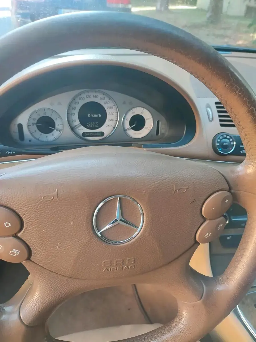 Gebraucht Mercedes E320 224 PS (164 kW) 2007 Blau Kombi